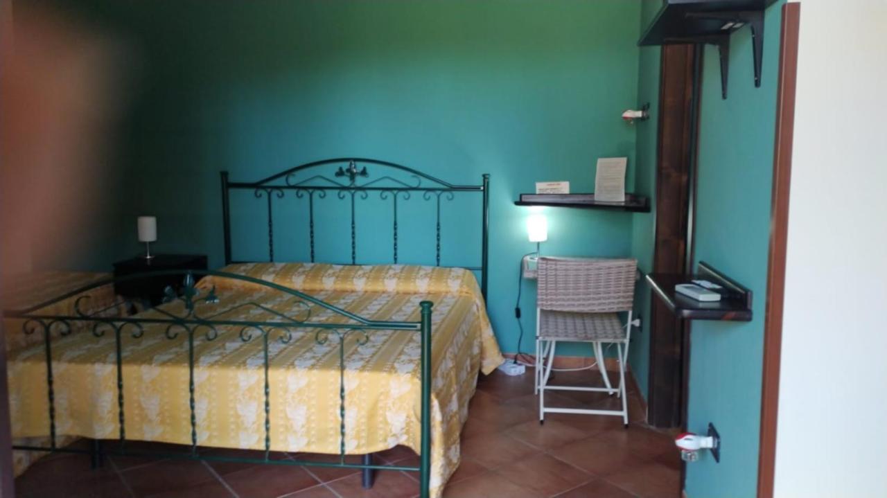 Agriturismo Il Pozzo Antico Mascali Exterior foto