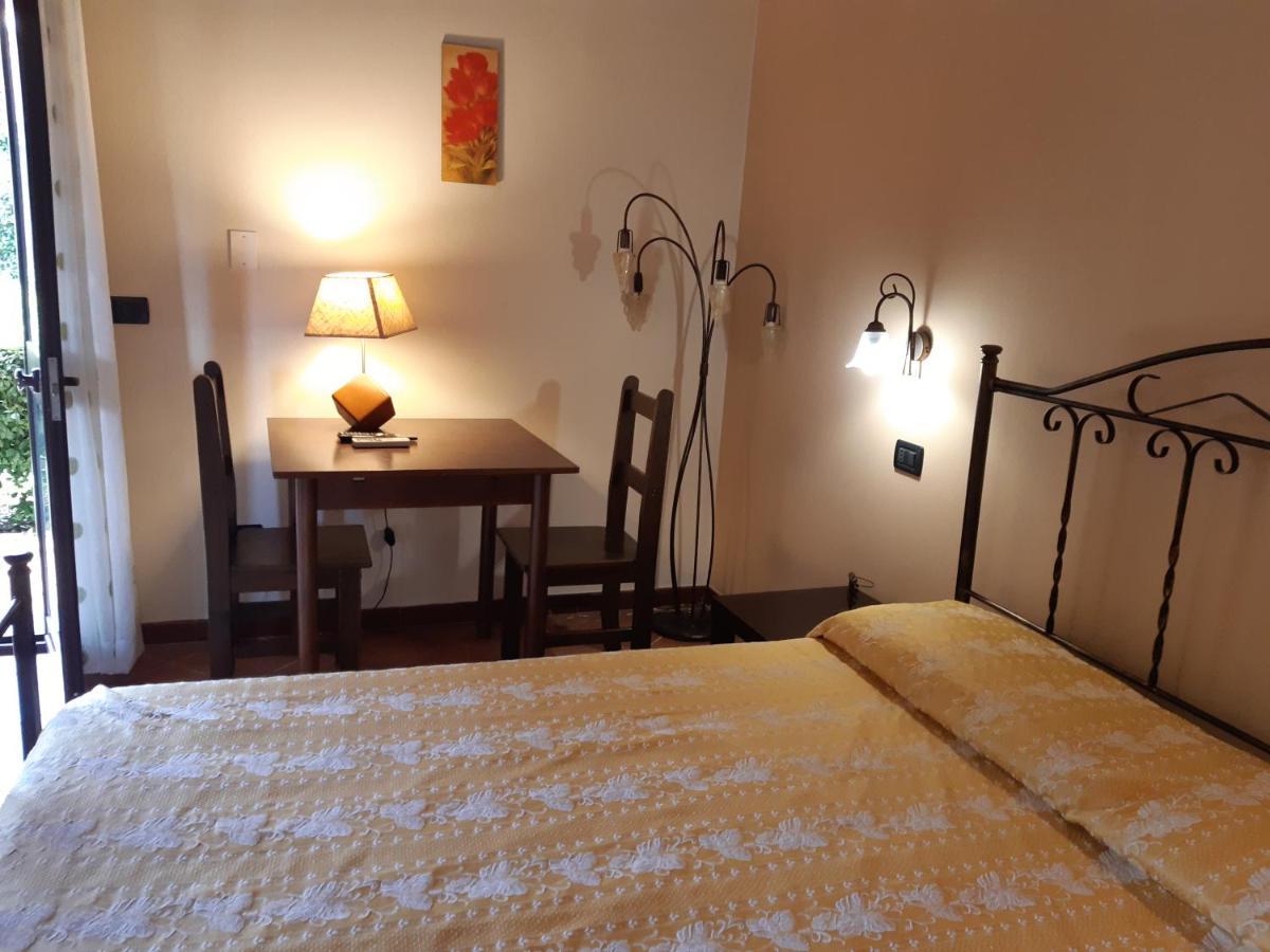 Agriturismo Il Pozzo Antico Mascali Exterior foto