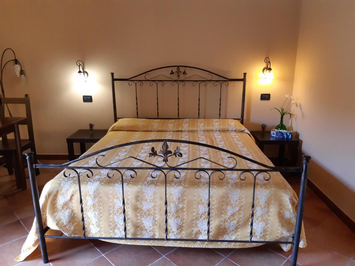 Agriturismo Il Pozzo Antico Mascali Exterior foto